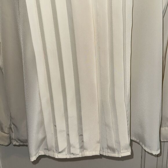 Vintage 80s Yves St. Clair Cream Pleat Front Embroidered Long Sleeve Blouse - Picture 3 of 10